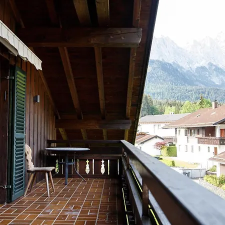 Dachgeschoss Akelei Am Fusse Der Zugspitze Daire Grainau